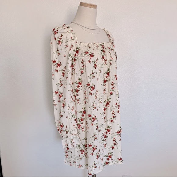 Reformation Hudsen Dress in Annaliese Mini Floral Vines Print - Picture 5 of 16